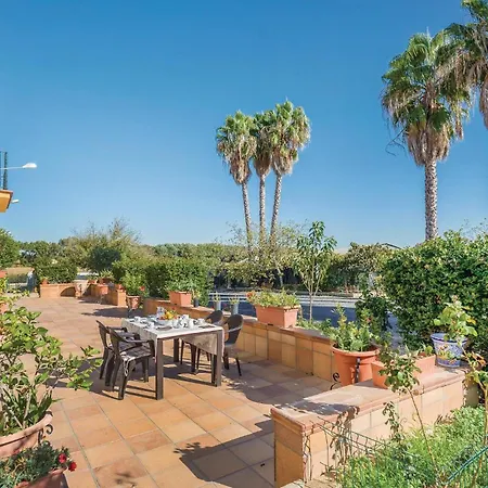 Сasa de vacaciones 6 Bedroom Beautiful In