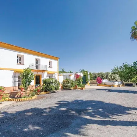 Holiday home 6 Bedroom Beautiful In